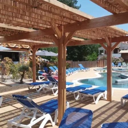 Mobil-home Sur Pilotis Avec Terrasse - Api-1-52-1009